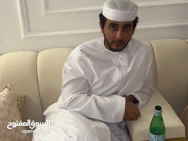 طول و عرض الظهر جدا كبير للمصداقيه خساير كبيره
