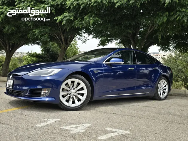 تيسلا موديل اس Tesla Model S70