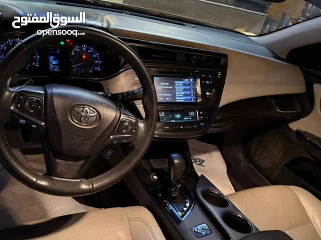 Used Toyota Avalon in Sharjah