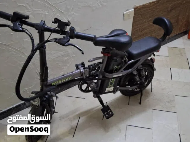 سكوتر للبيع اصغر من الميتور بقليل