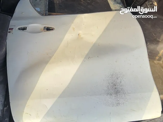 باب تيوتا 27 موديل 16-17 زواق الدار يبي رد على البارد للبيع