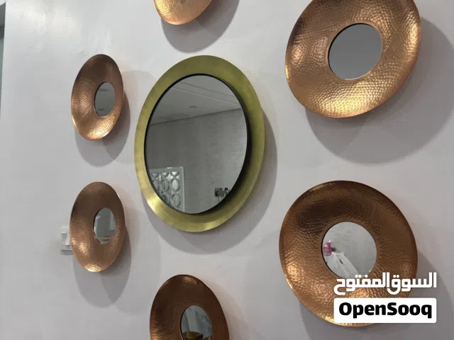 لوحات على شكل دوار ومرايا