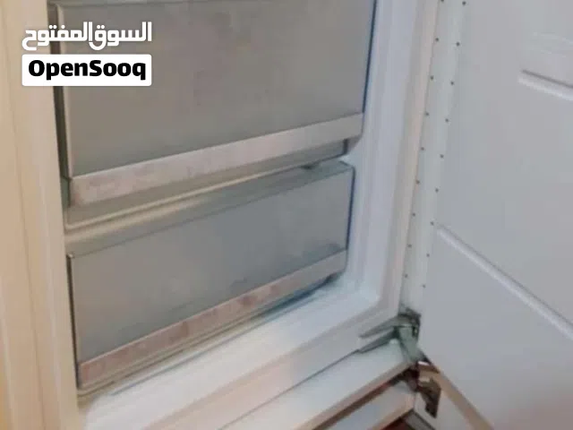 ثلاجة بات ان