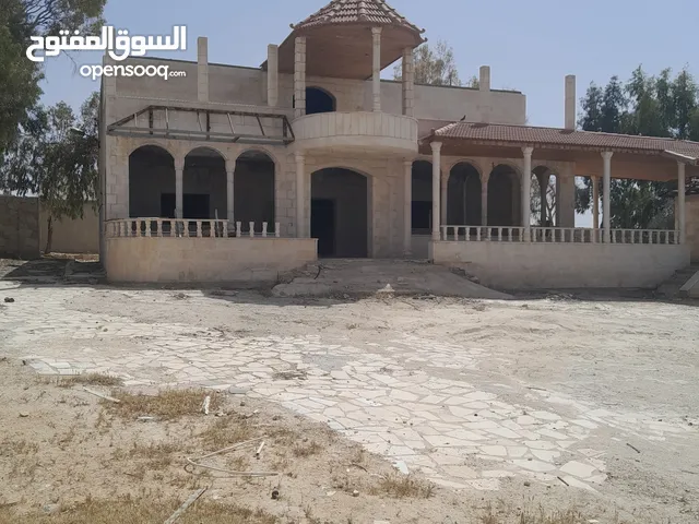 300m2 5 Bedrooms Villa for Sale in Zarqa Dhlail