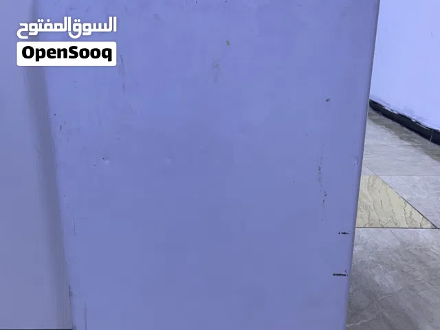 ثلاجة صغيرة