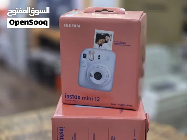 الكاميرا الفورية instax mini 12