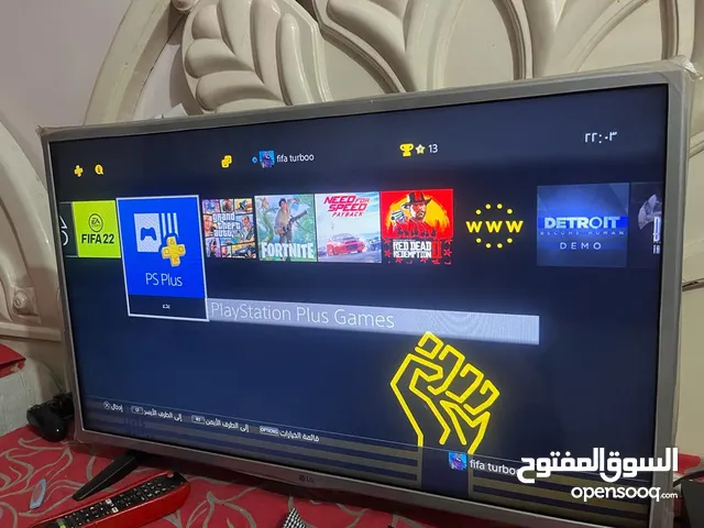 بلايستيشن 4 سليم اون لاين معاة كل حاجة اصلي