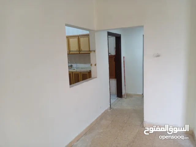 1 m2 2 Bedrooms Apartments for Rent in Zarqa Al Zawahra