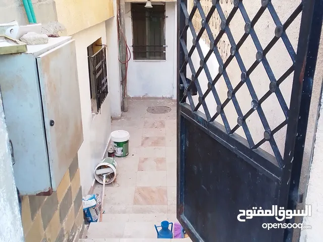 85 m2 2 Bedrooms Apartments for Rent in Zarqa Al Tatweer Al Hadari Rusaifah