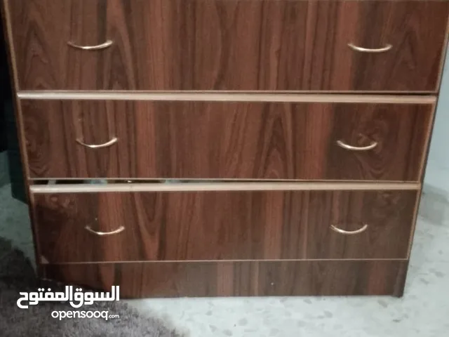 تخت مفرد وتواليت
