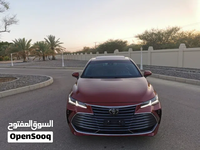 2019 تويوتا افالون Limited