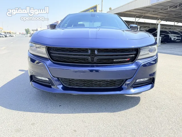 Dodge Charger SXT V6