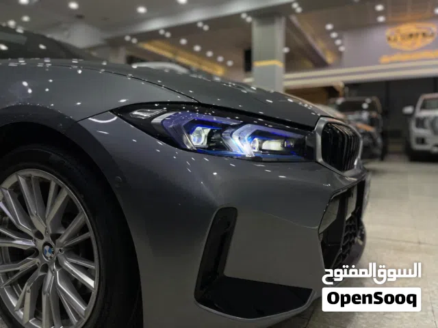 BMW   330i اعله فاءه