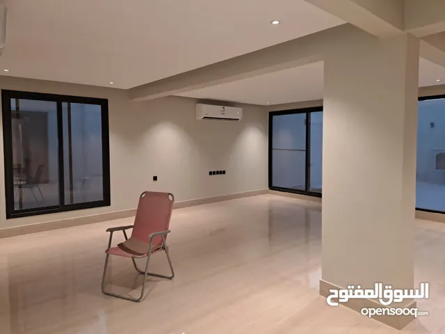 200 m2 3 Bedrooms Apartments for Rent in Al Riyadh Al Yarmuk