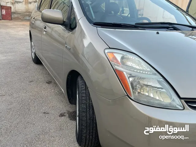 Used Toyota Prius in Amman