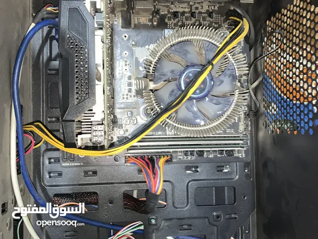 جهاز PC بمواصفات متوسطة للبيع بسعر طيب