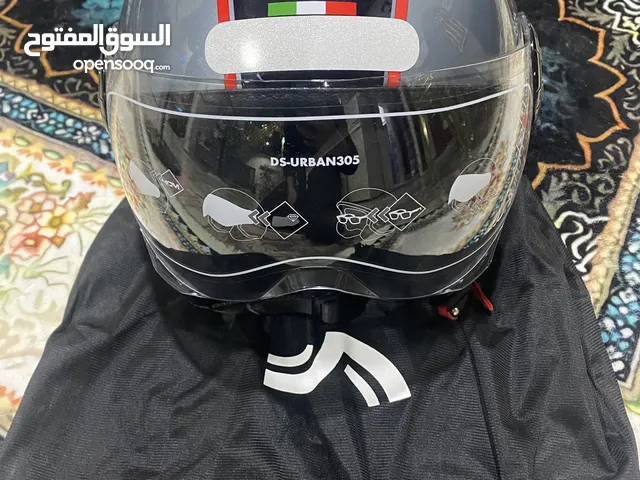 Helmets for sale in Basra