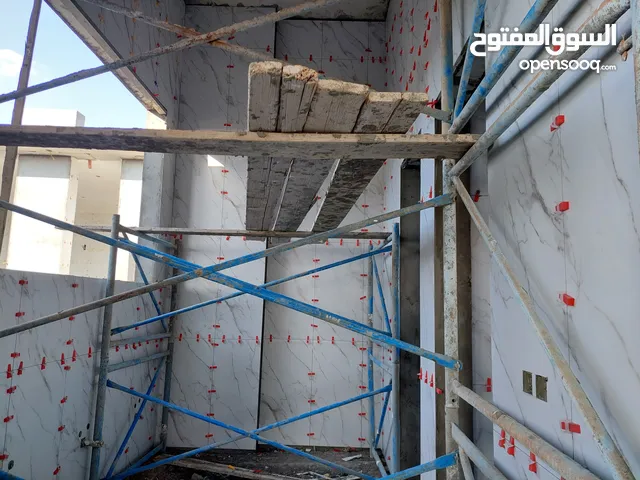 شركه مقاولات العراب لي تركيب جميع انواع السراميك بورسلين ورخام دقه في عمل