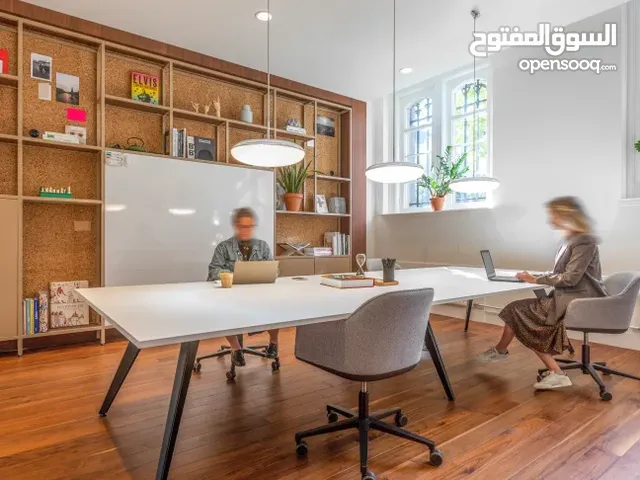 استفد بشكل كامل من جميع الامكانيات التي توفرها لكفي مساحه مكتبيه مشتركه