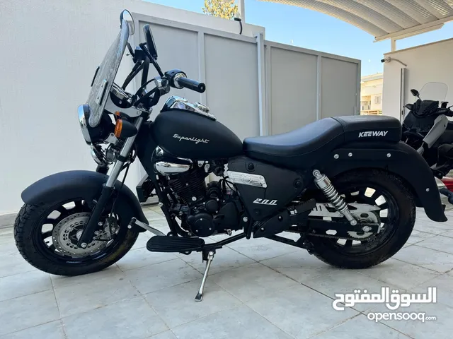 دراجات نارية نوع keeway 200cc و benelli 150 cc