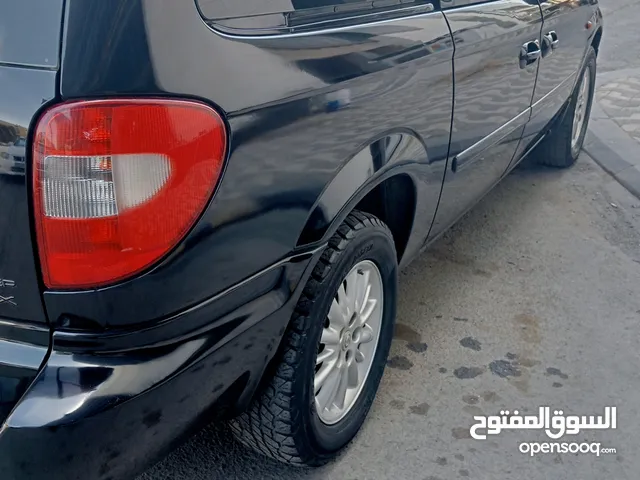 Used Chrysler Grand Voyager in Amman