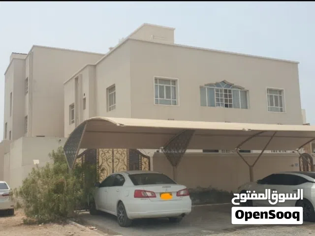 للايجار شقة مفروشه ممتازه في مبنى سكني بالمعبيله قرب جامع الصالحين و سوق السيارات