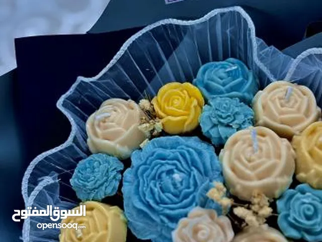 شموع علي باقات ورد مميزه و هدايا جديدة هادي بها من تحب
