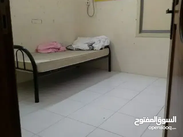 Bedspace for rent 40 bd inclusive all in Karbabad seef
