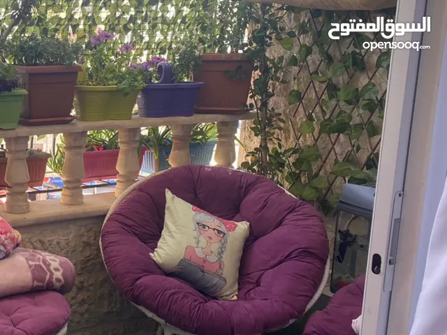 كنب خارجي مع كار ضد الماء