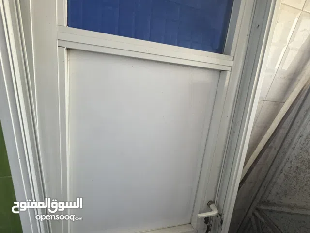 باب حمام المنيوم كويتي
