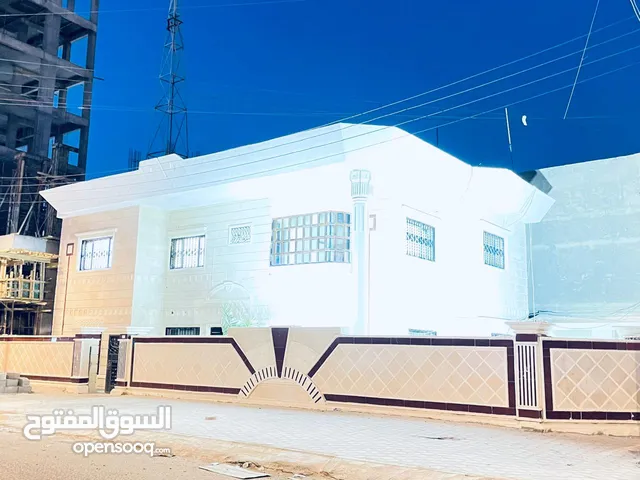 350 m2 More than 6 bedrooms Townhouse for Rent in Basra Oman