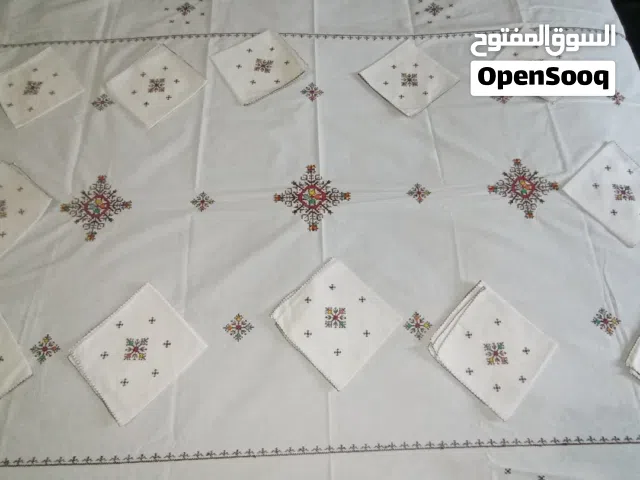 مفرش طاولة طعام كبير  مع مفرش صينية