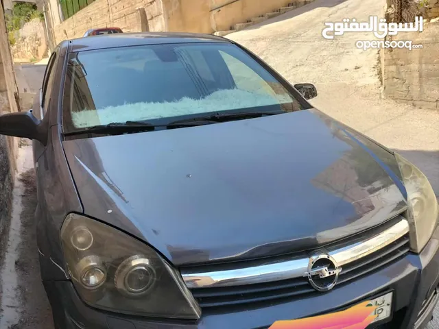 سياره اوبل للبيع بحاله جيده مع تامين ورخيص