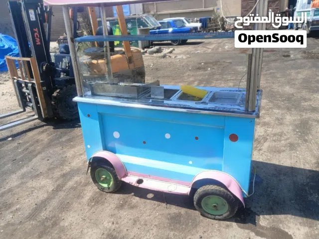 فرصة لقطة للبيع عربية أكل/مشروبات متنقلة جاهزة للشغل فورًا