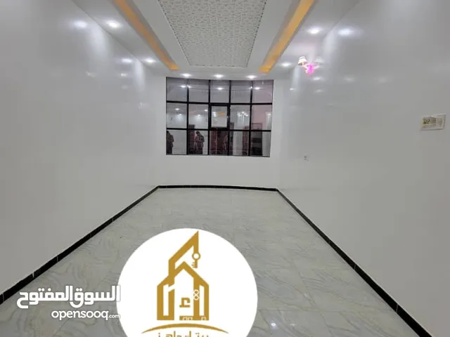 200 m2 4 Bedrooms Apartments for Rent in Sana'a Bayt Baws