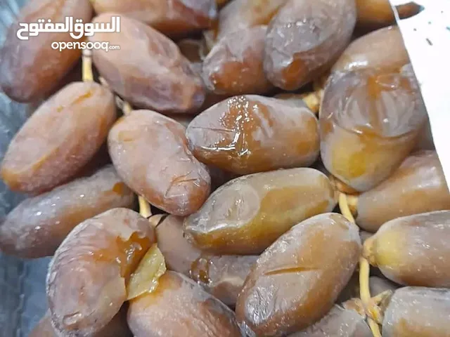 تمور دڨلة النور التونسية والجزائرية