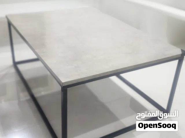 للبيع أثاث منزلي نظيفة جداً (طاولات) - باسعار ممتاز