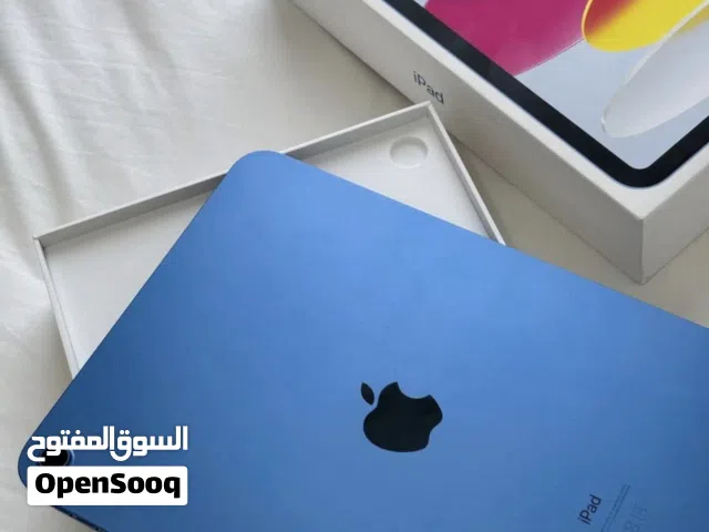 ايباد جيل العاشر شبه جديد بحاله الوكاله بدون خدوش بدون كسور نظيف جدا الملحقات كرتون وشاحن فقط