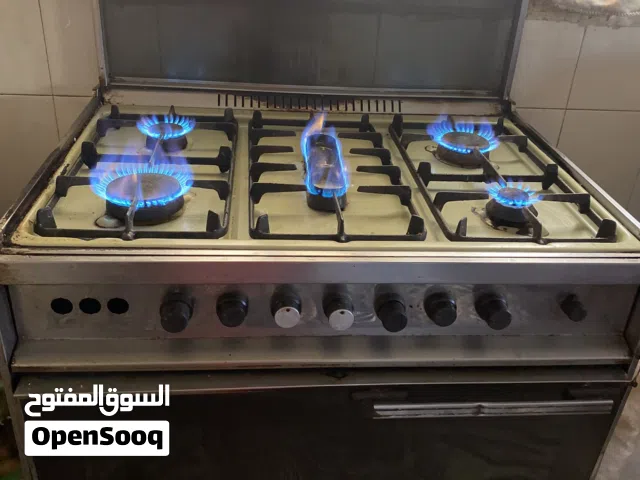 فرن غاز خمس عيون