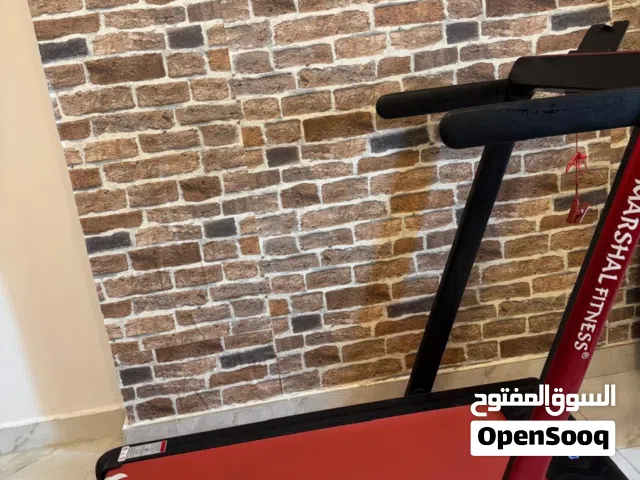 جهاز مشي بحالة ممتازة للبيع
