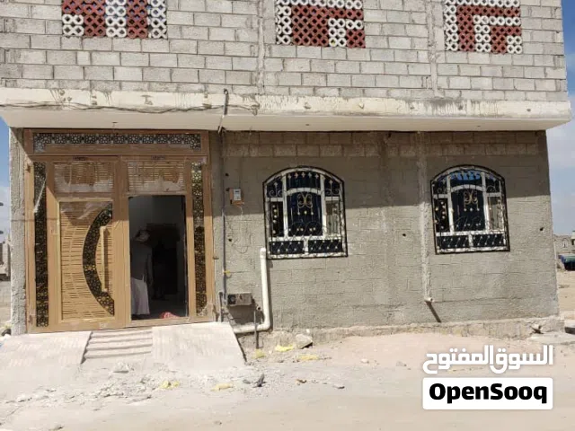 عماره عرطه للبيع شارع مارب سوق صرف