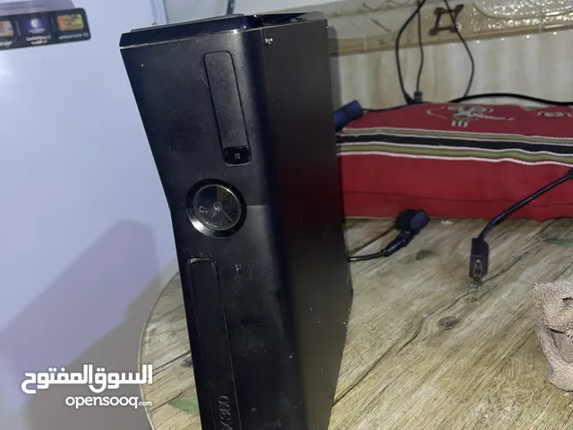 Xbox360 نضيف بي 91 لعبه شغاله