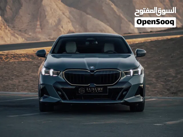 2024 بي ام دبليو الفئة 5 540i xDrive