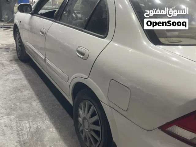 سيارة مستعملة من نوع غير محدد معروفة بحالتها الجيدة وأسعار مناسبة