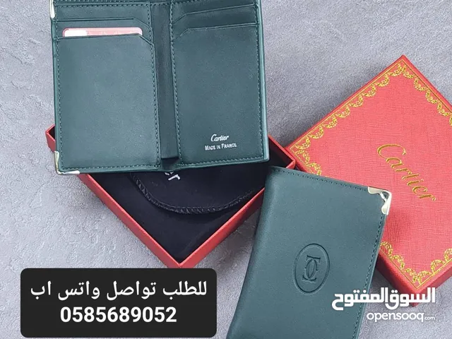 عروض وتصفيات على محافظ كارتير cartier مع البوكس 55 درهم فقط