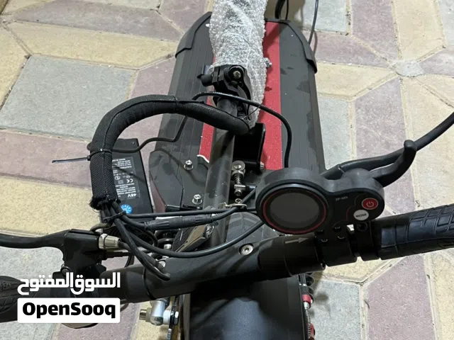 سكوتر جديد غير مستخدم