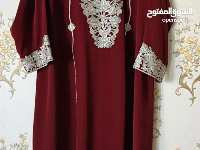ملابس للبيع