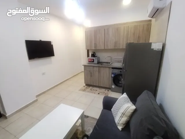 استوديو للأجار على الدوار السابع