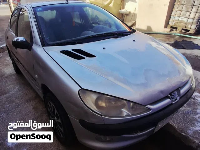 بيجو فرنسي 2009 هاشباك جاهزة محرك بلاد 1600 رقم بصرة تحويل ثاني يوم سنويه مامنتهيه كله شغالة حداده