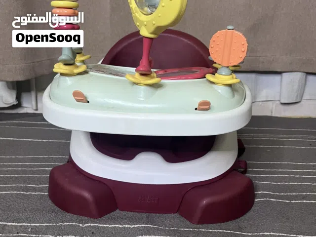كرسي تعليم الجلوس للأطفال بحالة ممتازة